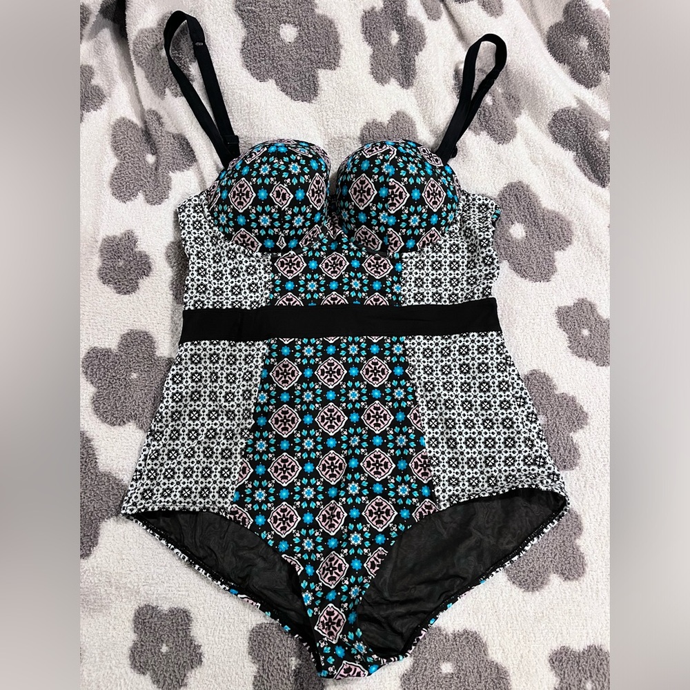 Torrid Bathing Suit Size 0